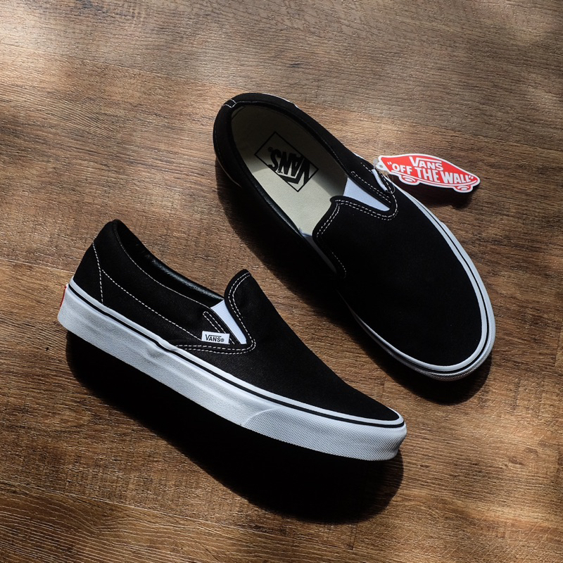 Slip on black white online