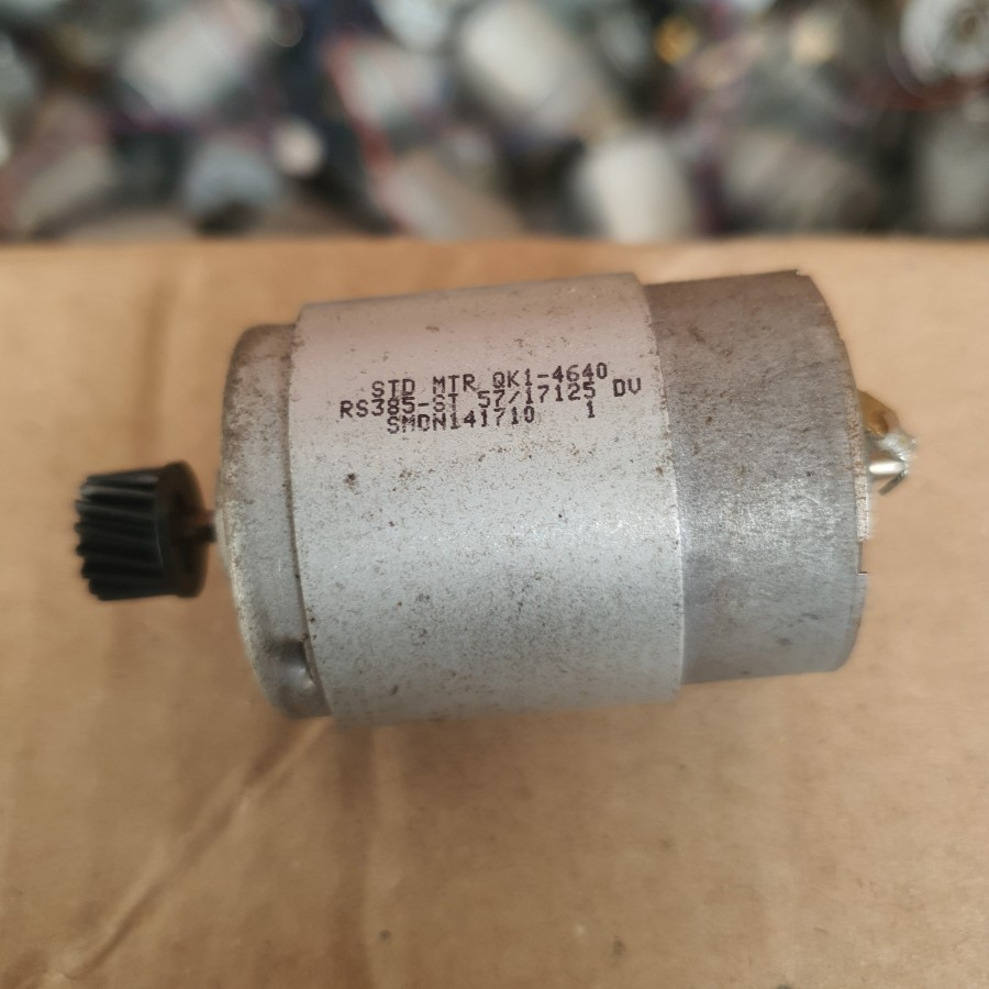 Phare avant droit NISSAN QASHQAI J11 MK2 LHD 26010-HV00B NEUF ORIGINAL