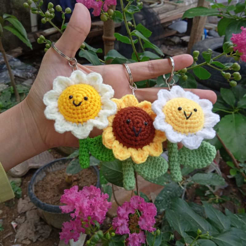Jual (Ready Stock) Gantungan Kunci Rajut Amigurumi Keychain Daisy ...