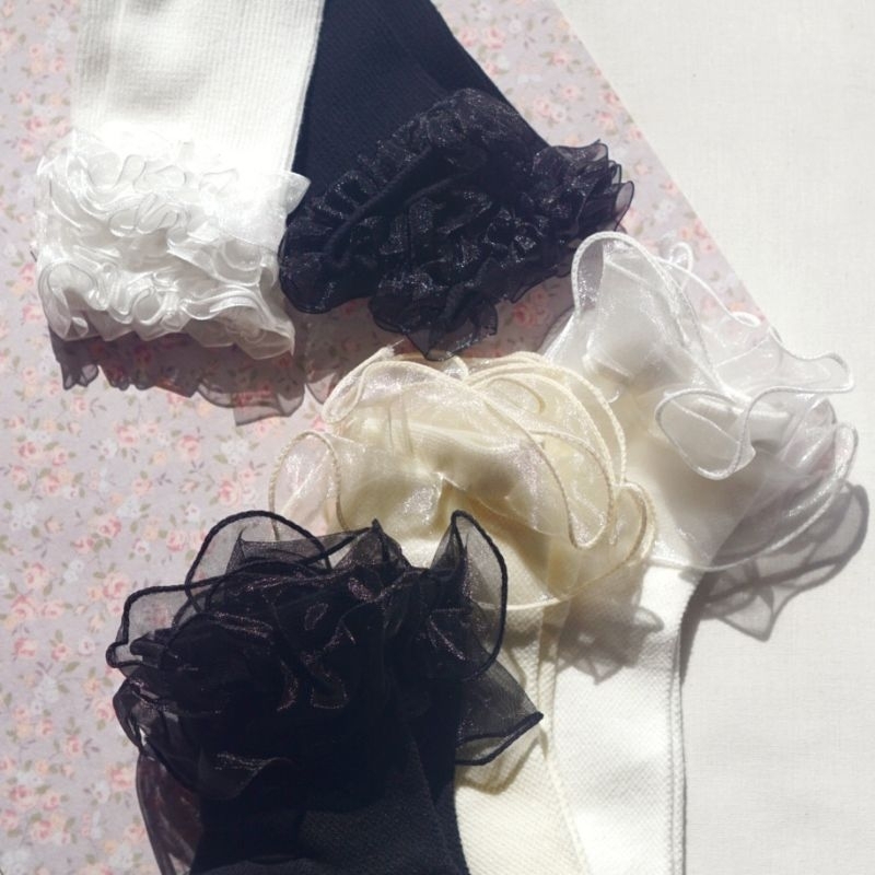 Jual Ruffle Lace Socks / Kaos Kaki Panjang Dewasa Hitam Putih Renda ...