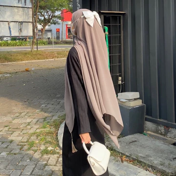Segi 4 Syar'I Tassel Arabian Helwa Signature Khimar By Falba