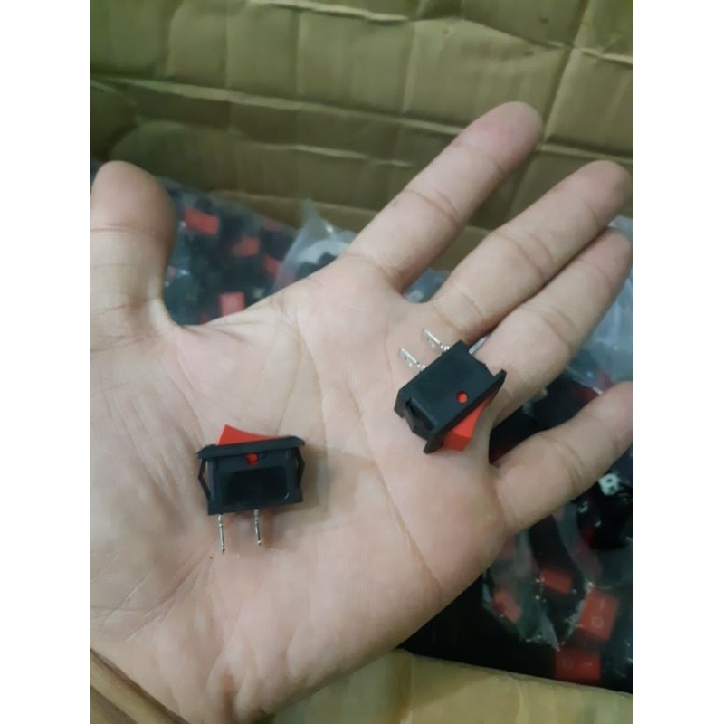 Jual saklar on off 2 pin kecil / rocker switch 6A 250VAC | Shopee Indonesia