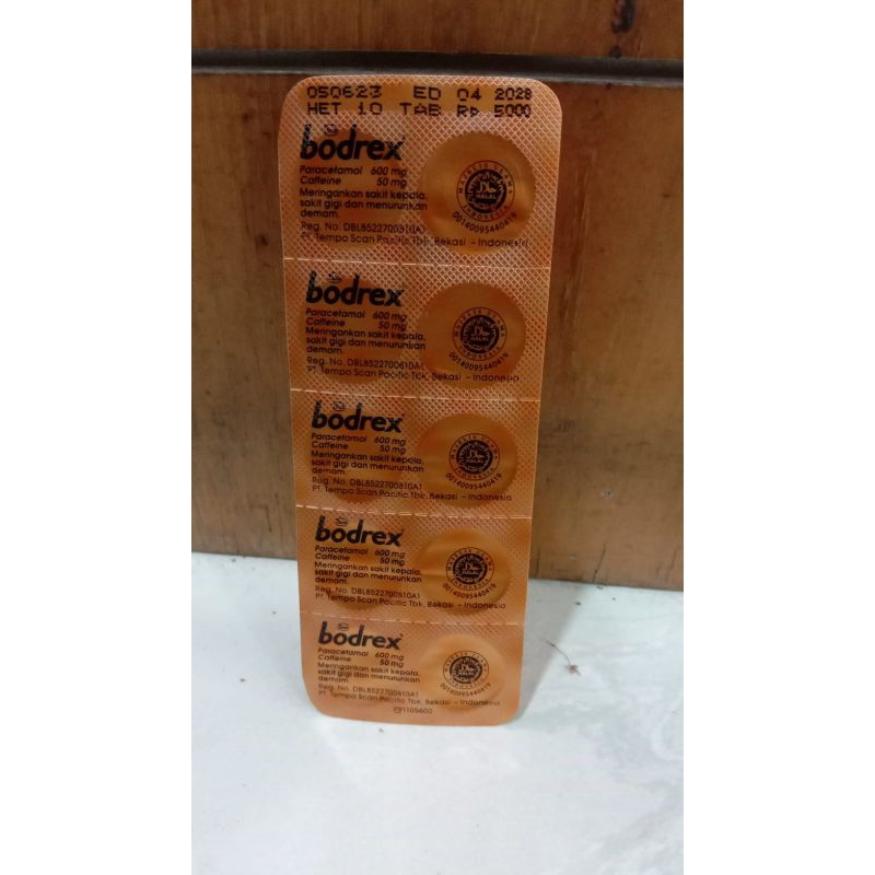 Jual Bodrex Strip Isi 10 Tablet/ Meringankan Sakit Kepala/ Sakit Gigi ...