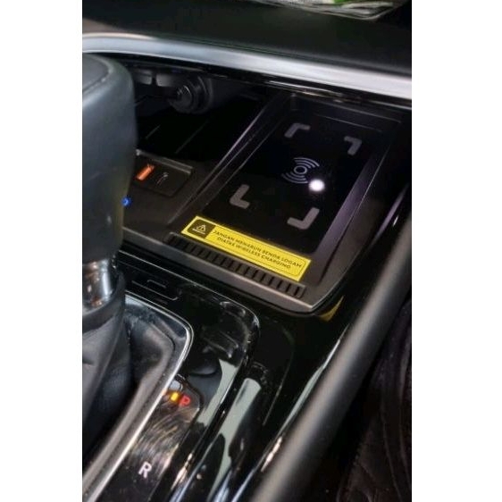 Jual Wireless Fast Charging PNP All New Honda HRV 2022/2023 Ready Stock