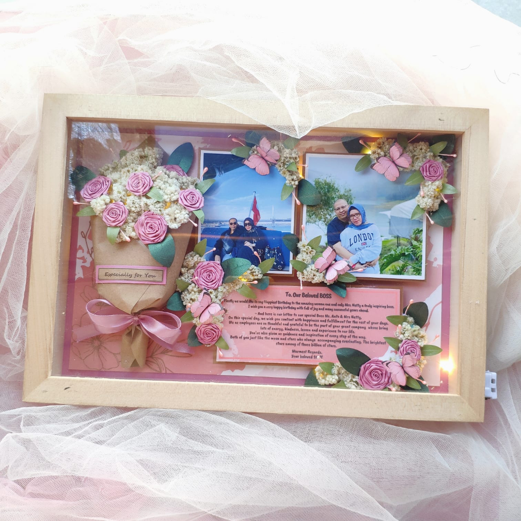 Jual Scrapframe Dried Flower Bucket in Frame 3D Hadiah Wisuda | Kado ...
