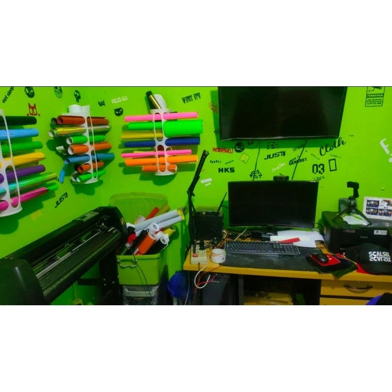 Jual STIKER VINYL EXILO AC,WIFI,KARAOKE,TV 20cmx3cm | Shopee Indonesia