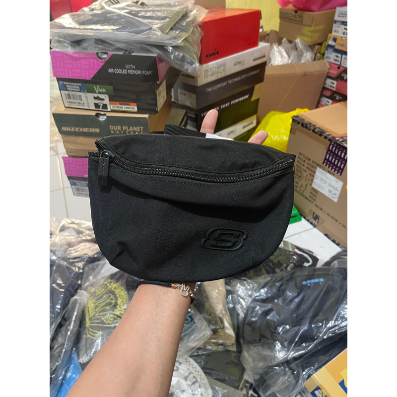 Jual waist bags skechers man 70 Shopee Indonesia