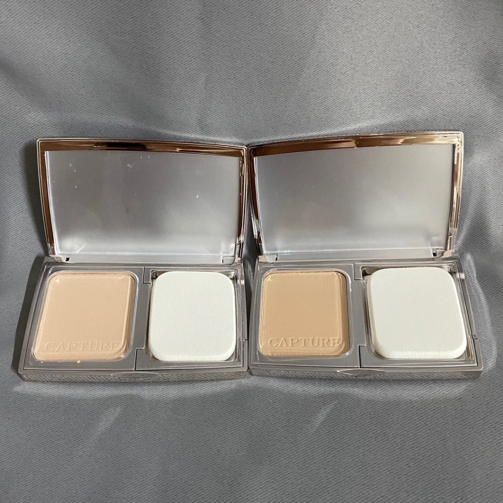 ファンデーション Dior Capture Totale Compact 11g SPF20 DIOR Capture Totale Compact Foundation | Saks Fifth Avenue