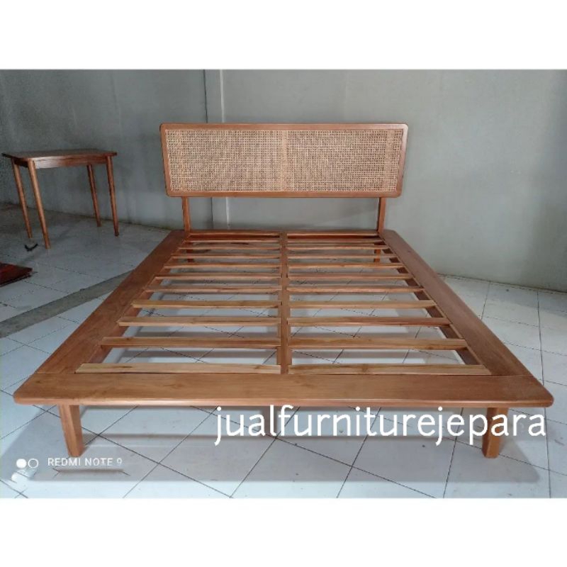 Jual dipan tempat tidur minimalis kayu jati mix rotan, bed frame tempat ...