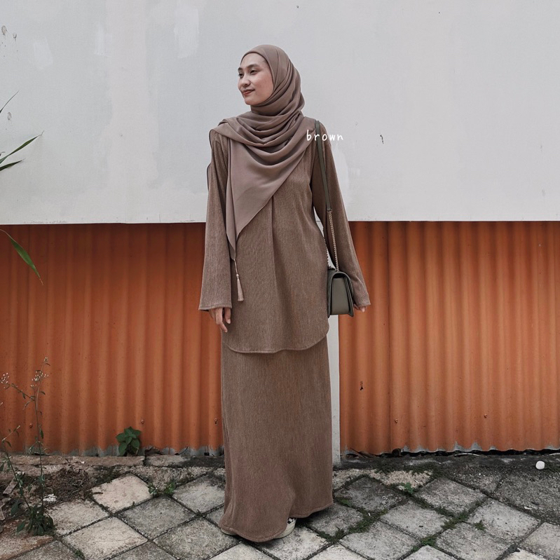 Jual SAILA KNIT SET MALAYSIAN TUNIK DAN ROK (hijab shafiyya hi.shafiyya ...