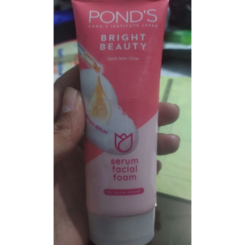 Jual Ponds Bright Beauty Serum Facial Foam 100g | Shopee Indonesia