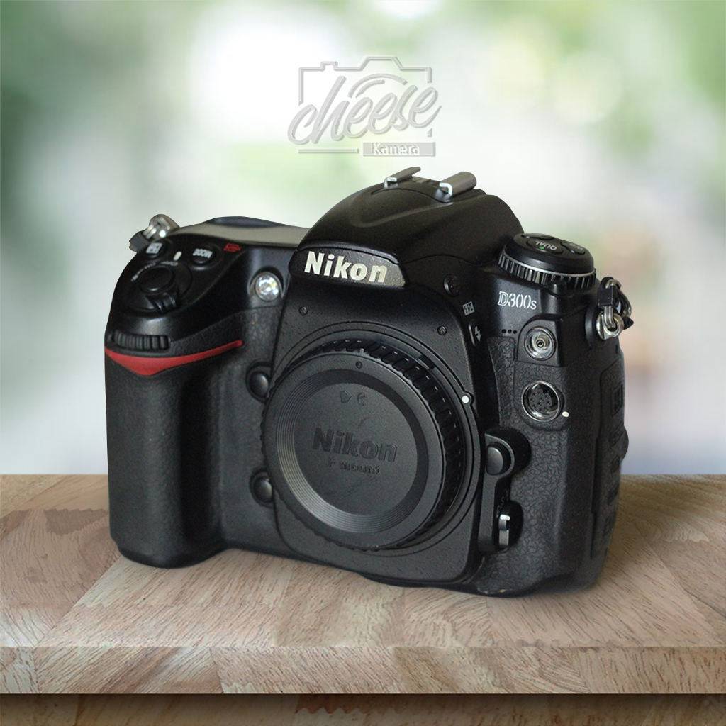NIKON D300S BODI ONLY FULSET KAMERA SEMIPRO TANGGUH SIAP PAKAI BUKAN D600  D610 D700