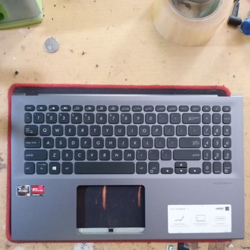 Latin QWERTY Palmrest Keyboard For Asus X512F X512U X512J F512F S512F - 90NB0M96-R32LA0