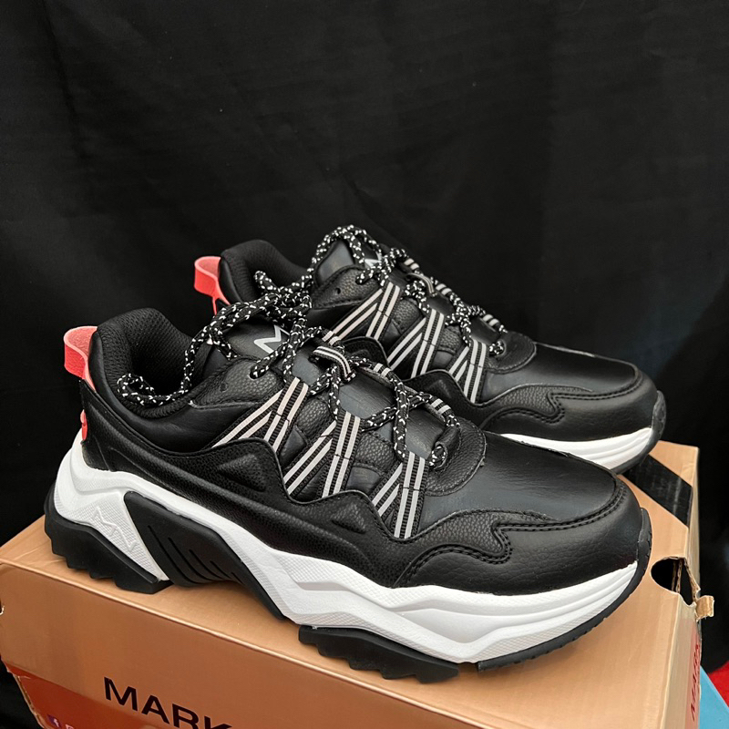 Skechers clearance mark mason