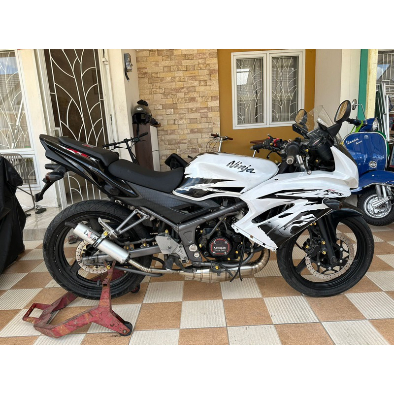 Jual kawasaki ninja rr 2012 se putih albino mantap Shopee Indonesia