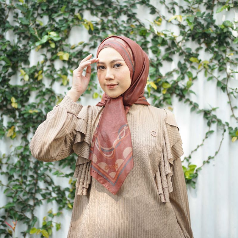 Monogram Shine Shawl Charcoal Grey (M75120)