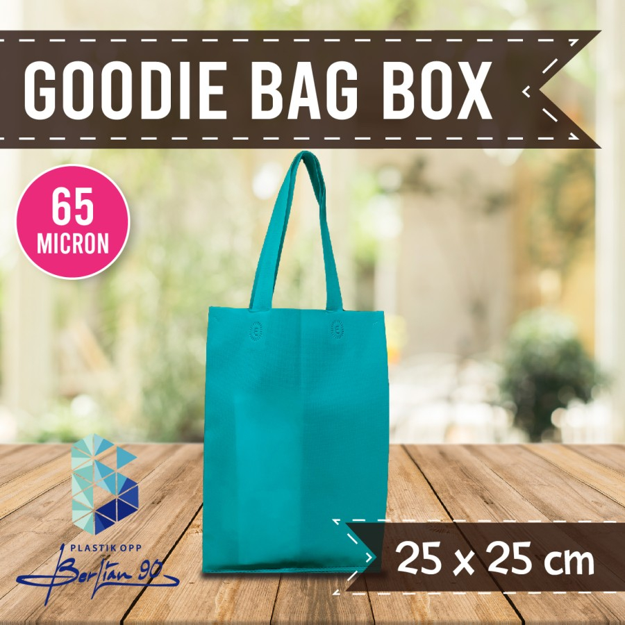 Jual Tas Spunbond Goodie Bag Handle Box uk 25x25x25 cm Isi 12 Pcs Tebal