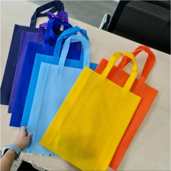 Jual ( 1PCS ) Tas Kain Sponbound 30 x 40 x 8 cm - Goodie Bag Sponbond ...