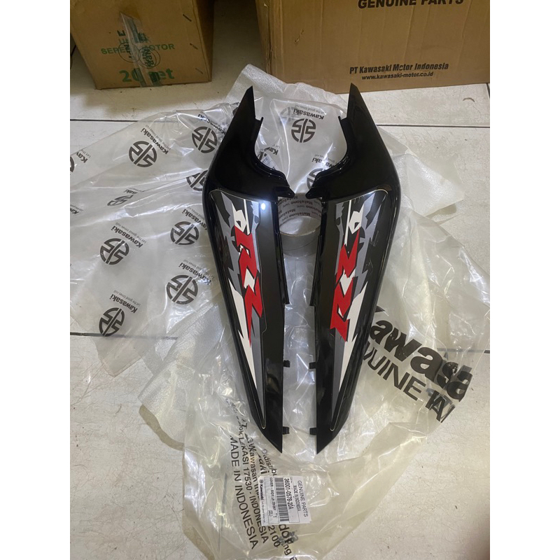 Jual Sepasang body belakang ninja RR New 2012 SE putih hitam