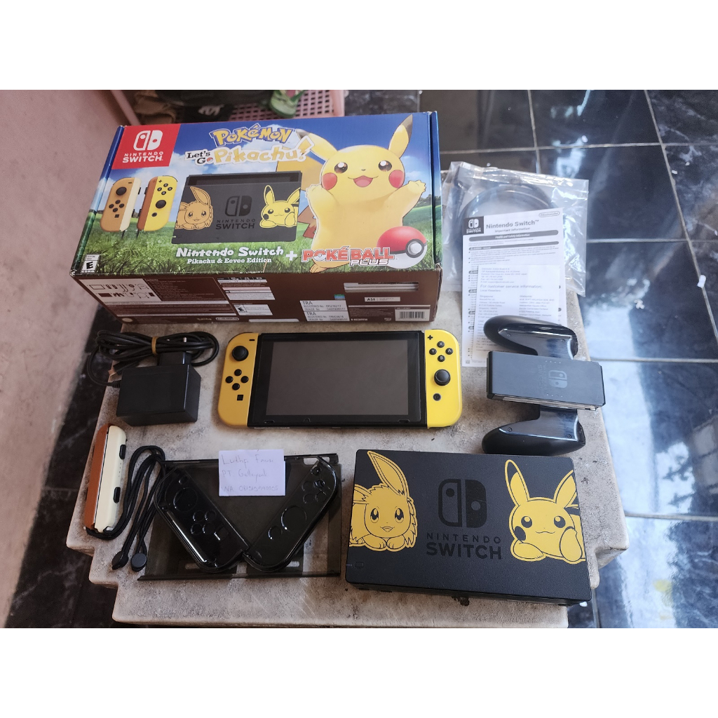 Jual Nintendo Switch Pokemon Lets Go Pikachu Limited Edition Fullset 00 Shopee Indonesia