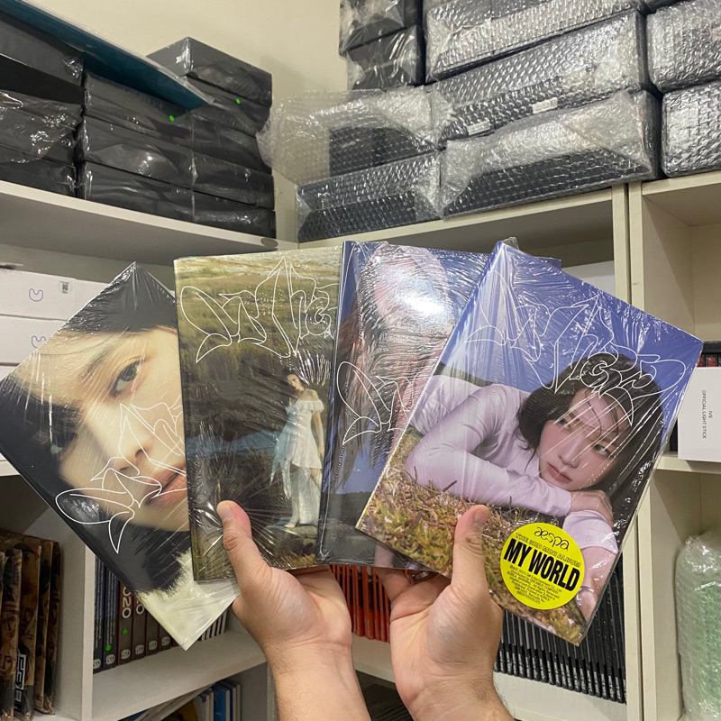 Jual ALBUM AESPA - MY WORLD INTRO VER | Shopee Indonesia