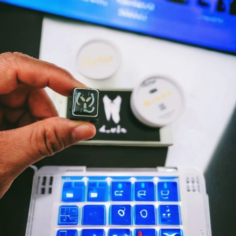 Jual Clackeys x GMK Arch Keypacitor Artisan Keycap | Shopee Indonesia
