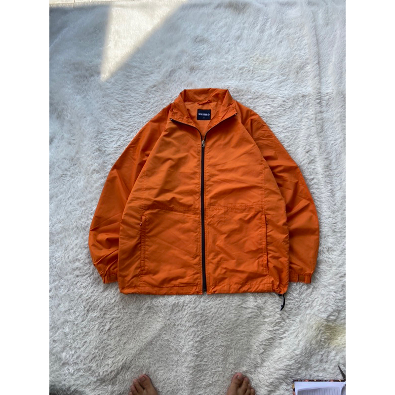Jual UNIQLO windbreaker jacket Shopee Indonesia
