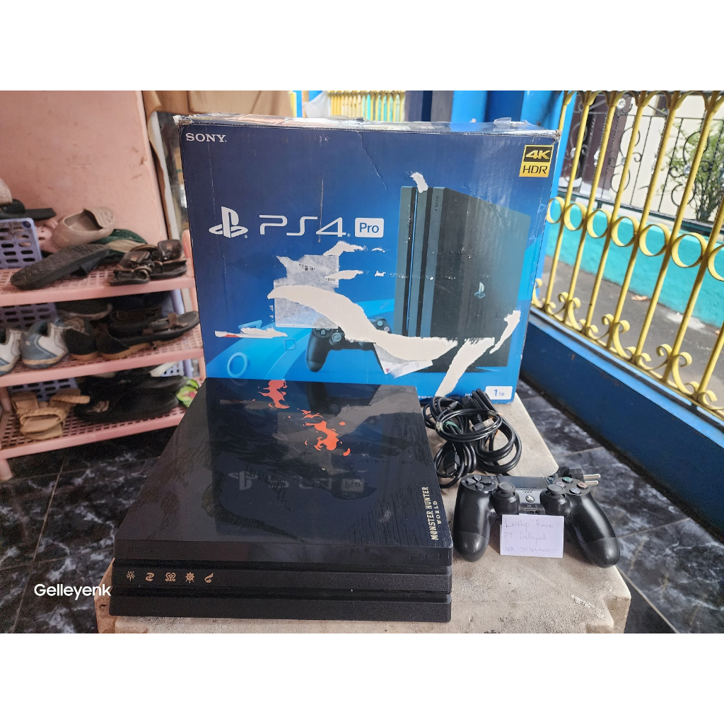 Jual PS 4 PS4 Pro 1TB Monster Hunter World Rathalos Limited Edition ...