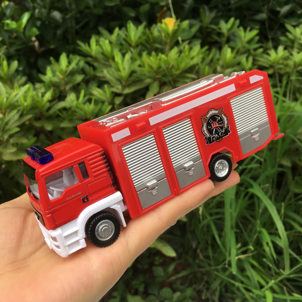 Jual TWH Diecast MAN FIRE ENGINE Mobil Pemadam Kebakaran MAKEDA / RMZ ...