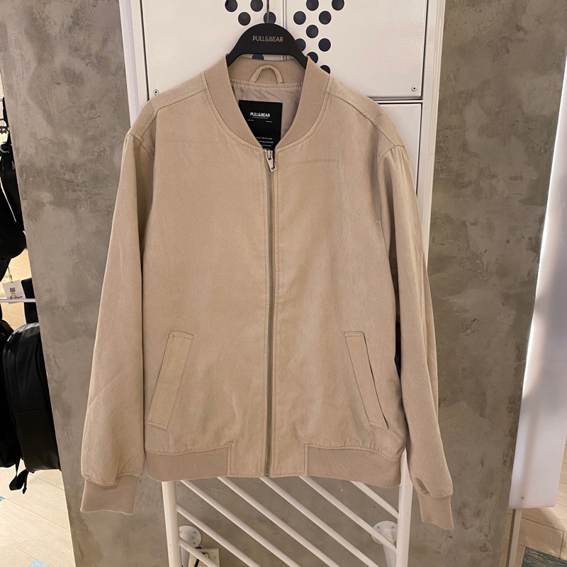 Bomber jacket pull hot sale and bear indonesia