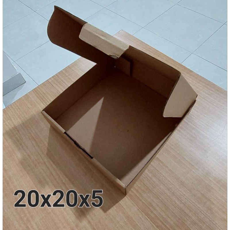 Jual KARDUS/KARTON/BOX UKURAN 20X20X5 cm DIE CUT | Shopee Indonesia