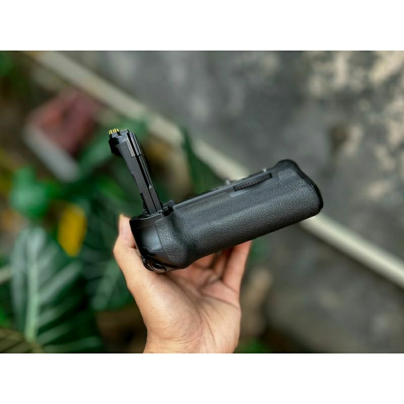 Jual Battery Grip BGE14 For Canon 80D. Like New Fullset Shopee Indonesia