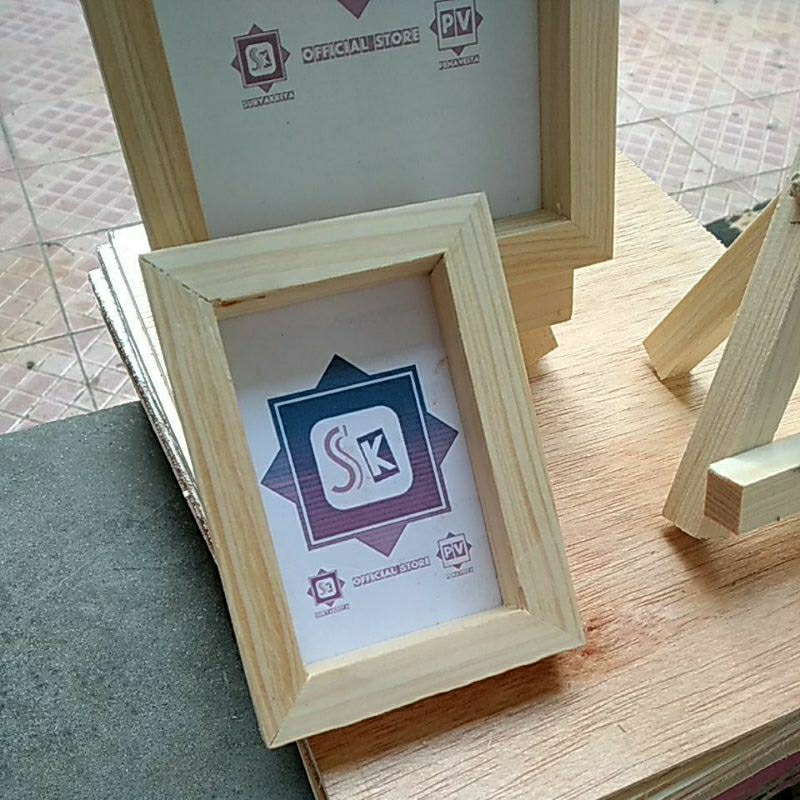 Jual Pigura Lucu/Jati Belanda/Ukuran Frame 2R dan 4R | Shopee Indonesia