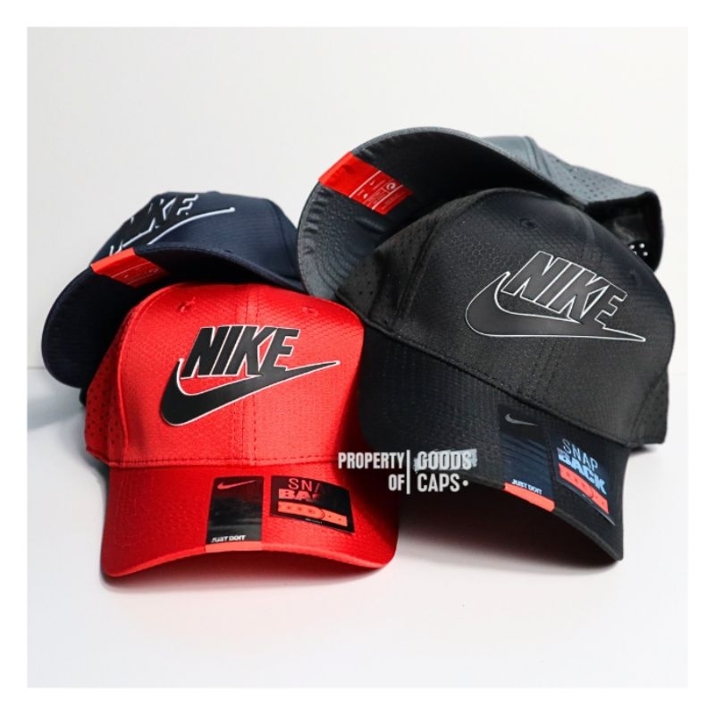 Nike Dri-FIT Club Unstructured Featherlight Cap FB5682-100