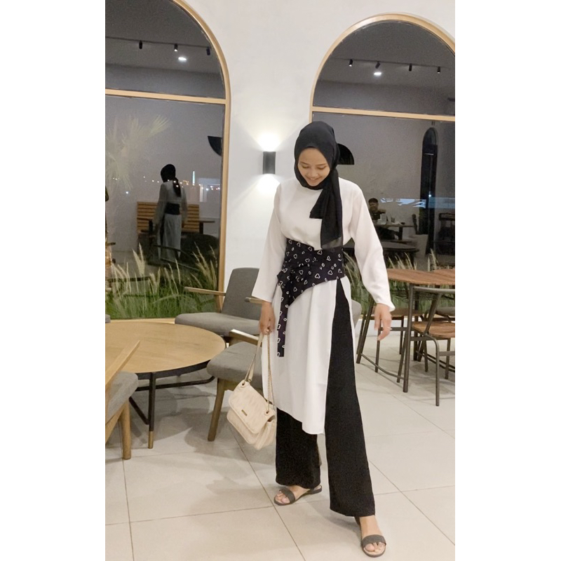 Jual Sunny Long Tunik / Tunik simpel / Tunik Ootd | Shopee Indonesia