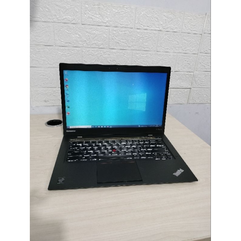 Jual Lenovo Thinkpad X1 Carbon Core i7 gen 4 ( 8GB / 256GB