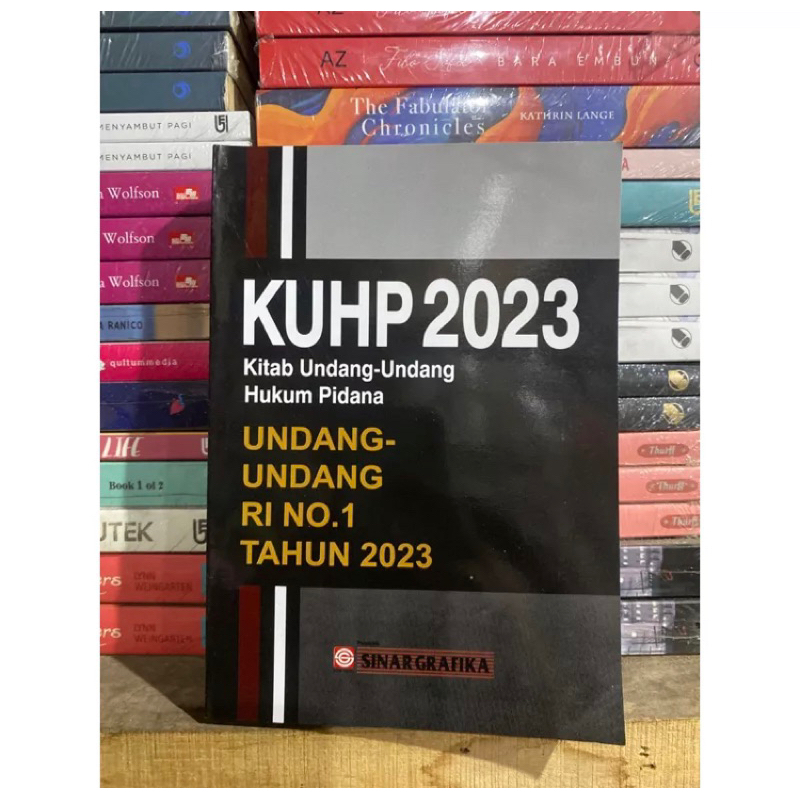 Jual KUHP 2023 (kitab Undang-undang Hukum Pidana) Undang-undang RI No 1 ...