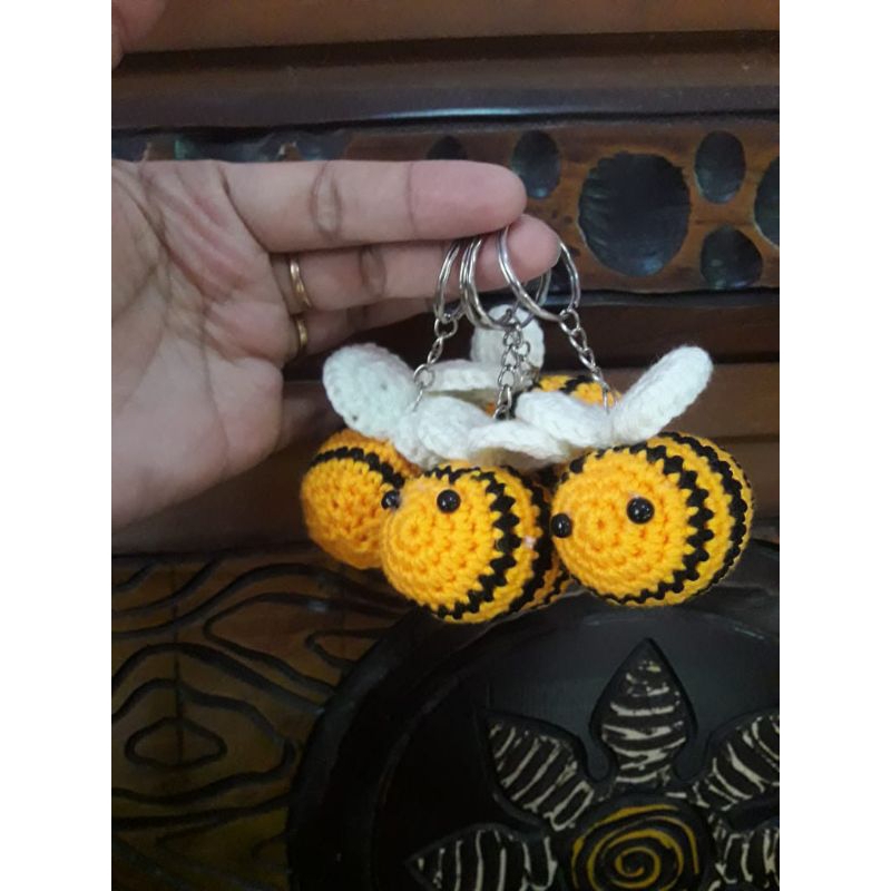 Jual gantungan kunci mini rajut lebah bee lucu souvenir imut | Shopee ...