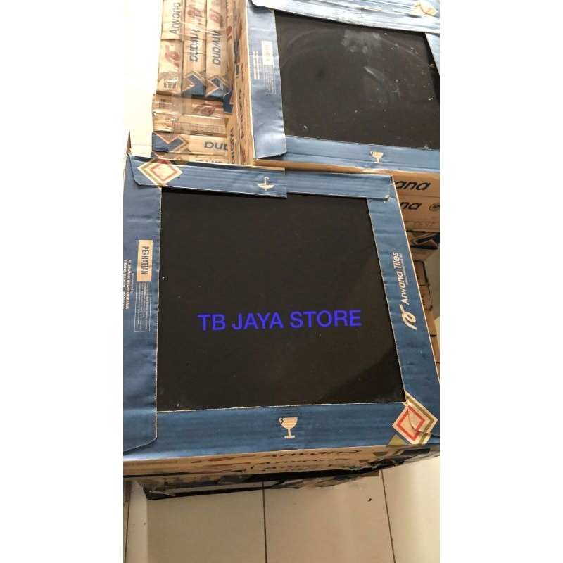 Jual KERAMIK LANTAI HITAM BLACK KILAP 40x40 ARWANA | Shopee Indonesia