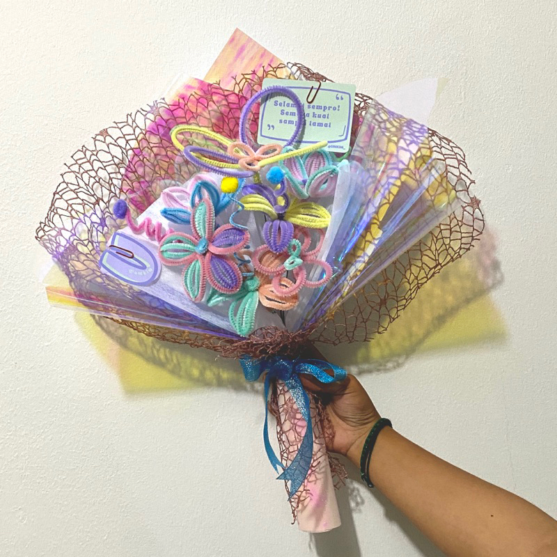 Jual Sopia Bouquet Pipe Cleaner Flowers (Hologram) | Shopee Indonesia