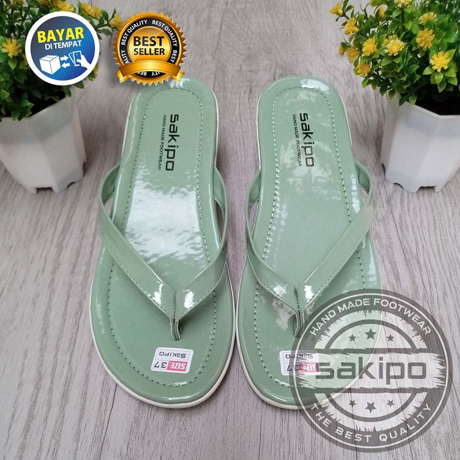 Trepes: Lebih dari Sekadar Sandal, Sebuah Gaya Hidup dalam Setiap Langkah