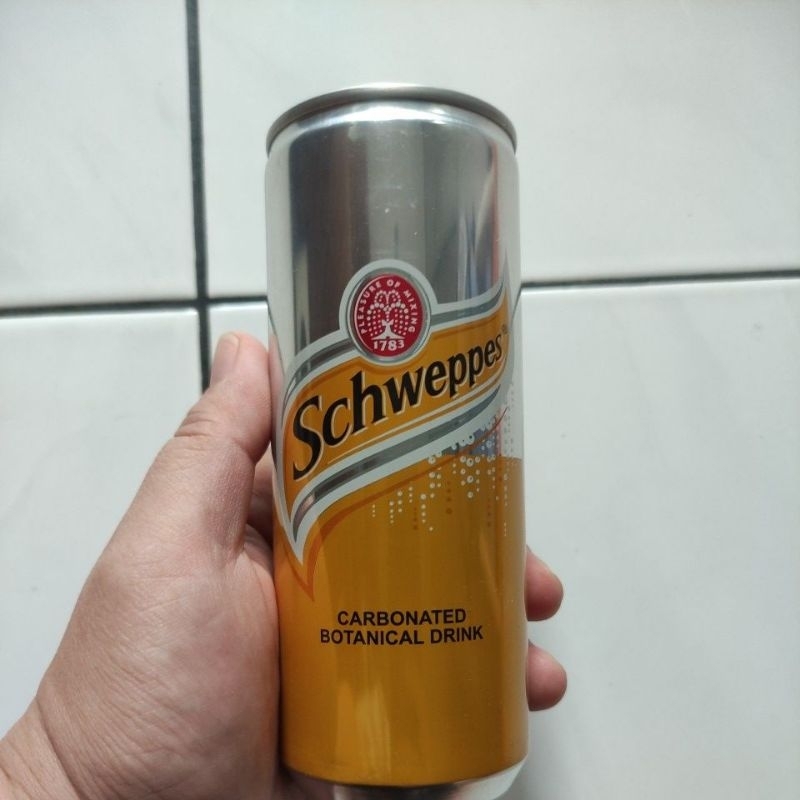 Jual SCHWEPPES TONIC WATER (CARBONATED BOTANICAL DRINK) 250ML Shopee