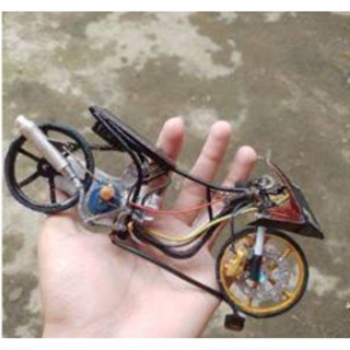 Jual Diecast Miniatur Motor HONDA Beat Custom Skala 1:12 Handmade - NON  acrylic - Kab. Tangerang - Pusat Miniatur Motor