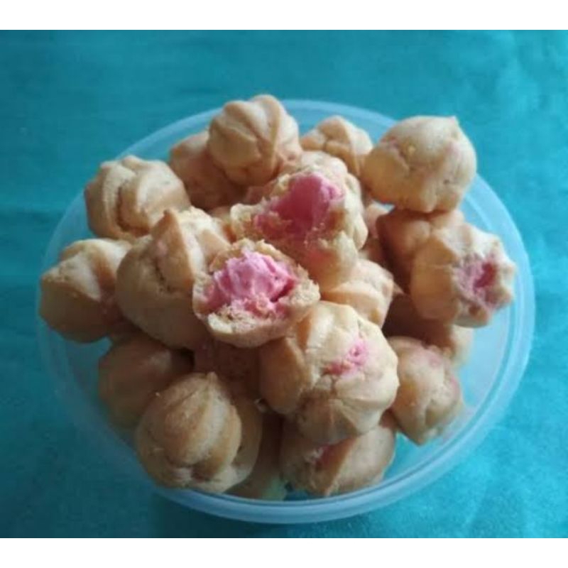 Jual kue sus rasa strawbery 200 gram | Shopee Indonesia