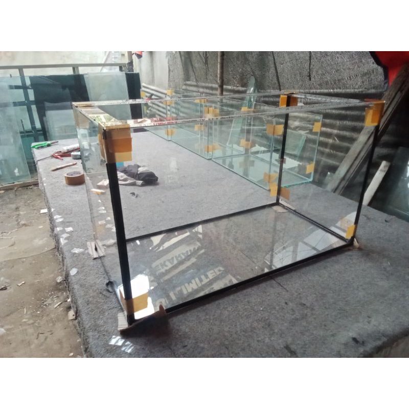 Jual aquarium 80x40x40 kaca 8mili full set top filter kaca 80x15x15 ...