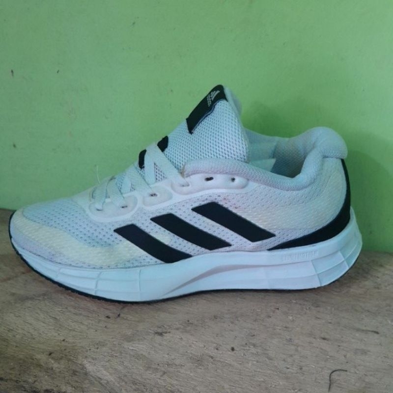 Jual Sepatu Sneakers Cewek Dan Cowok Shopee Indonesia