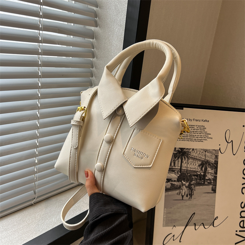 Jual Tas Selempang Wanita Fashion 8396C | Shopee Indonesia