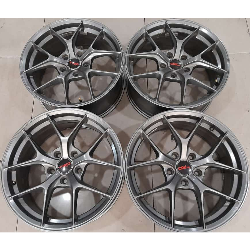 Jual Velg Mobil Bekas Ring Lebar Lobang Baut Et Innova