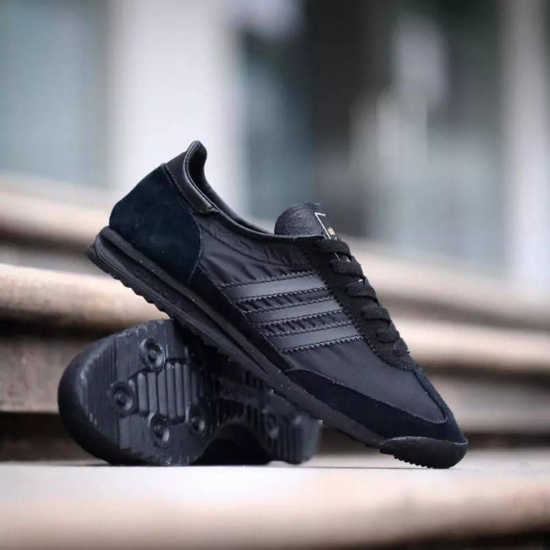 Adidas sl 2024 72 full black