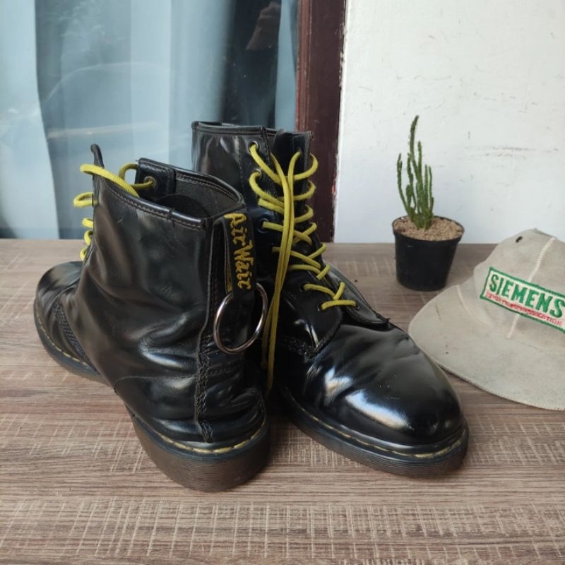 Jual sepatu dr store martens original second